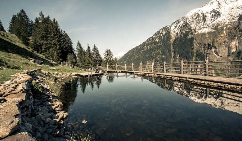 Privater Badesee der GrasbergAlm in Finkenberg