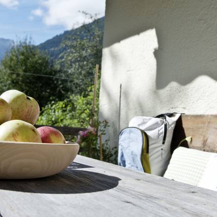 Draußen sitzen im BRUGGER ApartHotel in Mayrhofen