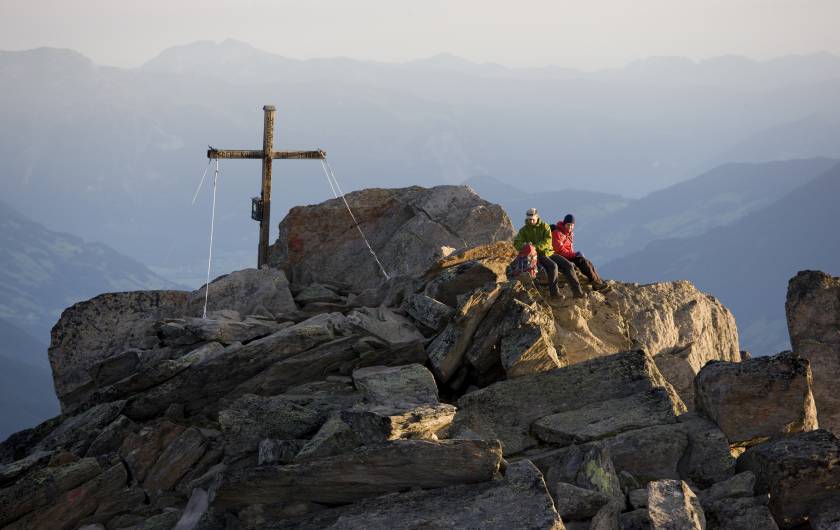 Gipfelkreuz auf der Ahornspitze in Mayrhofen