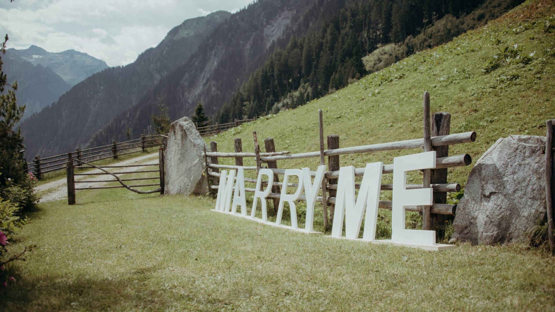 Hochzeit auf der GrasbergAlm in Finkenberg im Zillertal